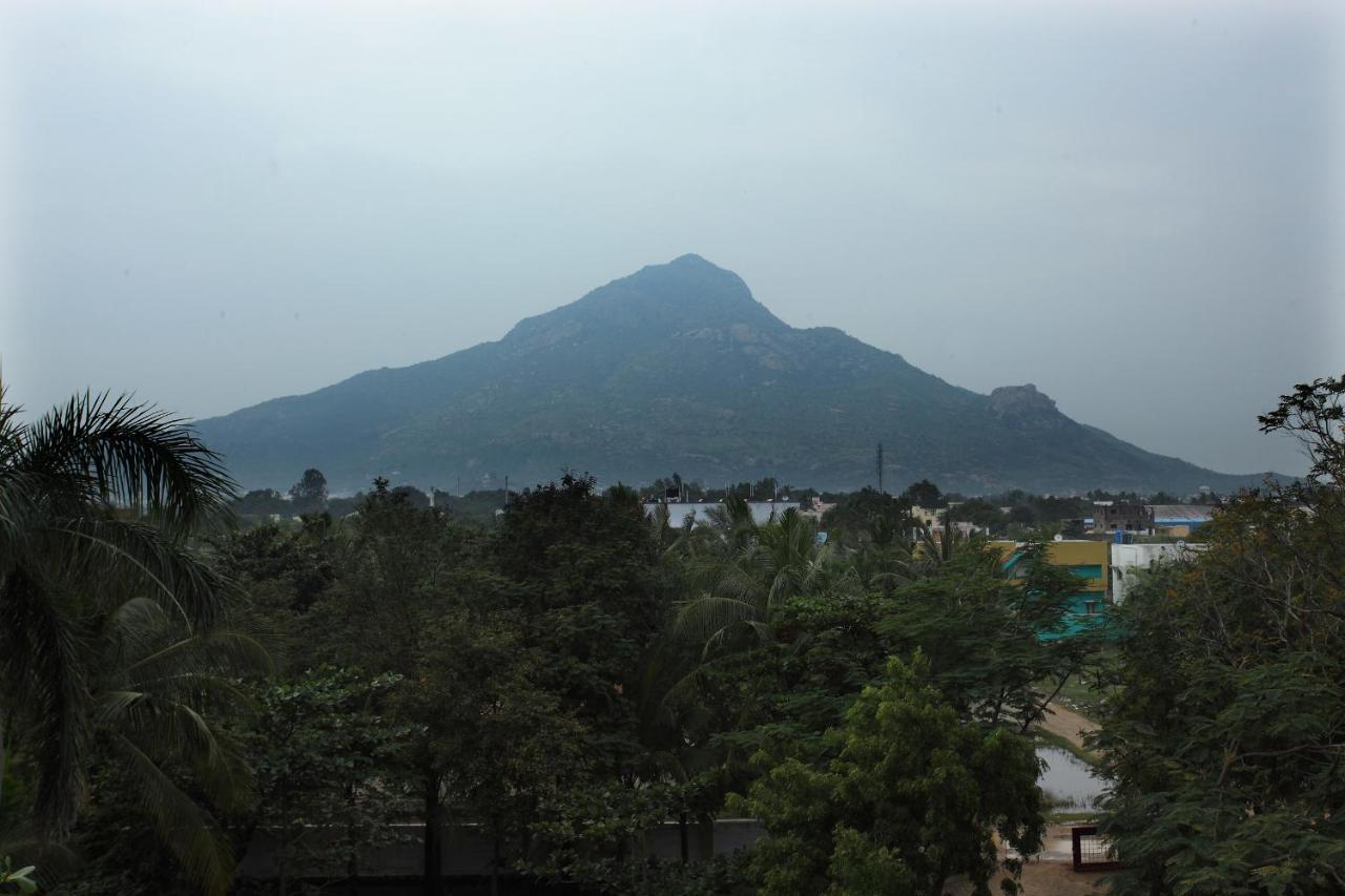 Hotel Siva Sakthi Tiruvannamalai Bagian luar foto
