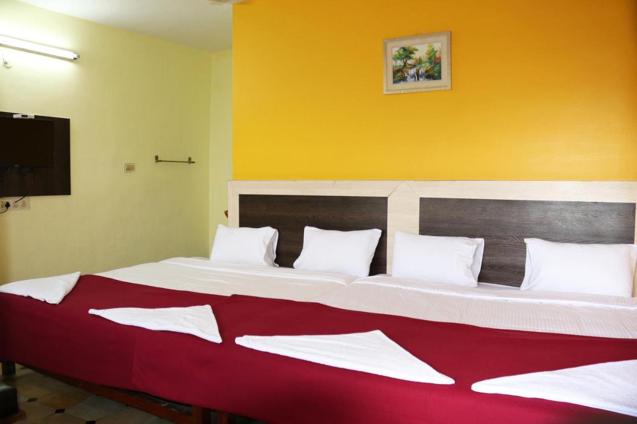 Hotel Siva Sakthi Tiruvannamalai Bagian luar foto