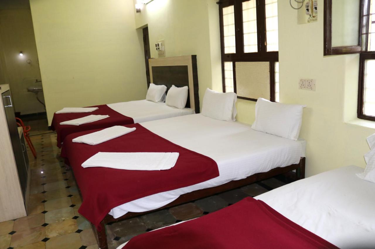 Hotel Siva Sakthi Tiruvannamalai Bagian luar foto