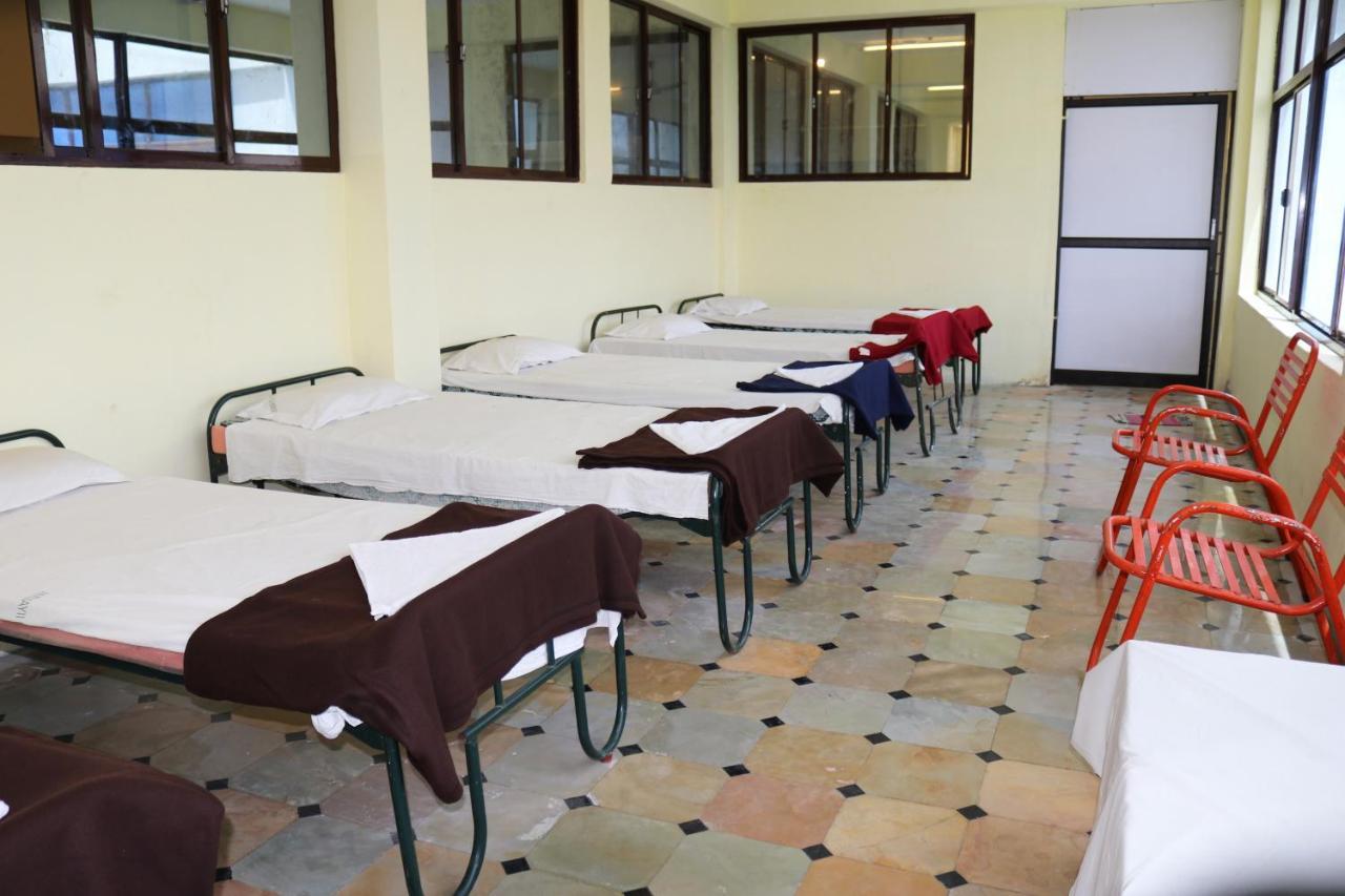 Hotel Siva Sakthi Tiruvannamalai Bagian luar foto