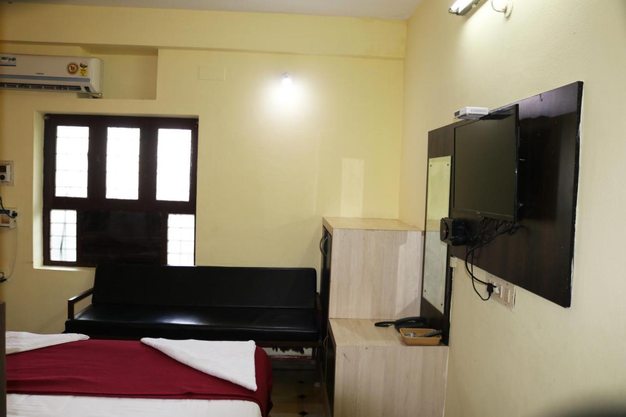 Hotel Siva Sakthi Tiruvannamalai Bagian luar foto