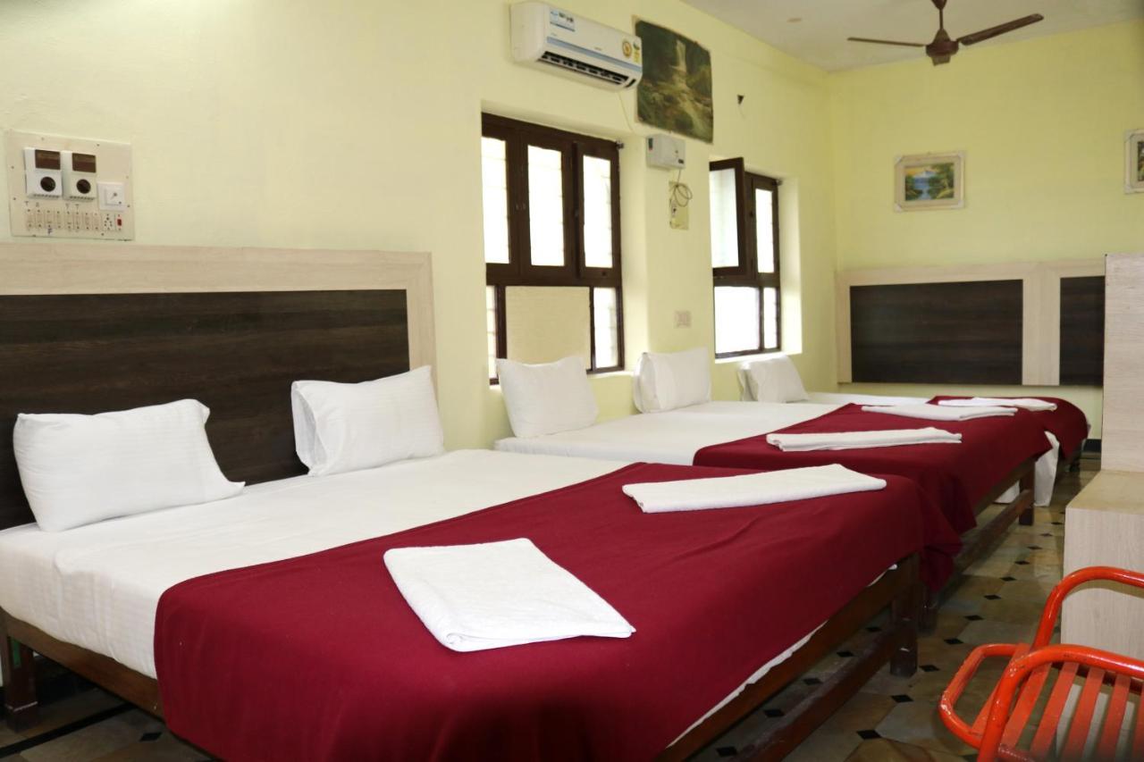 Hotel Siva Sakthi Tiruvannamalai Bagian luar foto