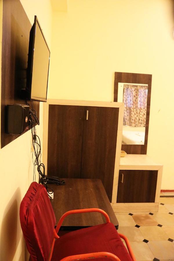 Hotel Siva Sakthi Tiruvannamalai Bagian luar foto