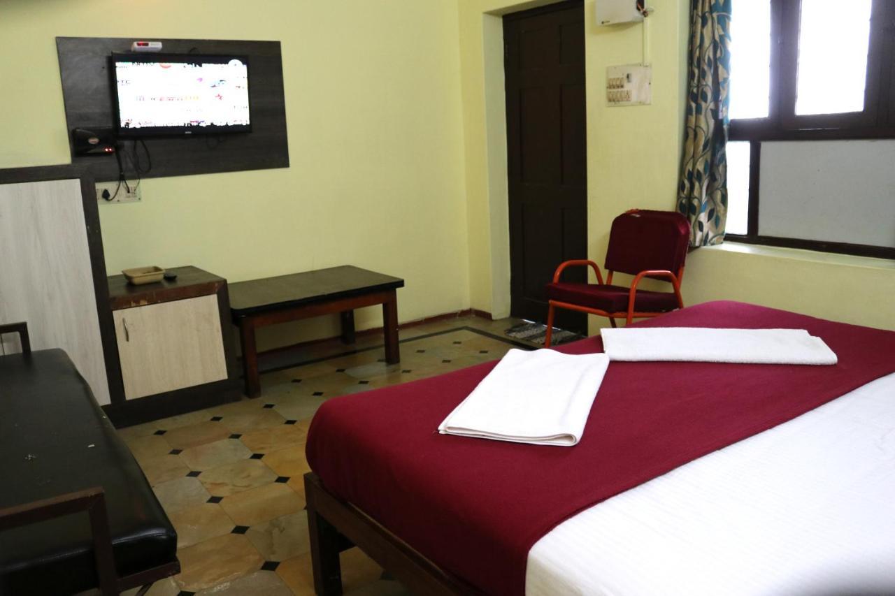Hotel Siva Sakthi Tiruvannamalai Bagian luar foto