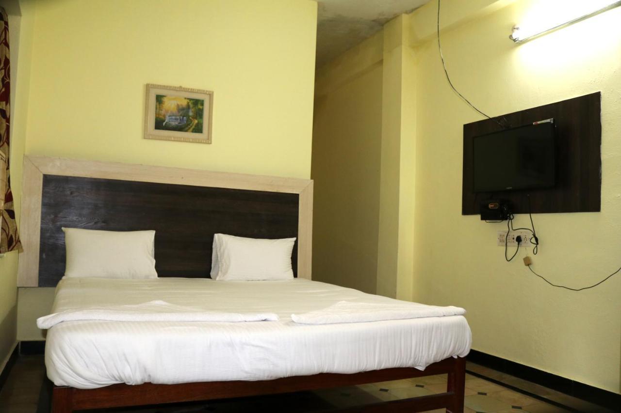 Hotel Siva Sakthi Tiruvannamalai Bagian luar foto